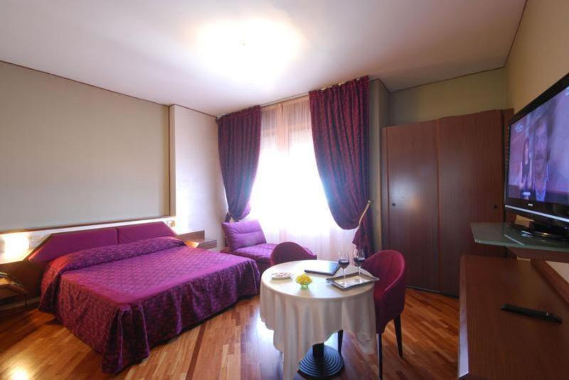 Nouvel Hotel Des Bains Pesaro Exterior photo